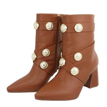Imagem de Bota Feminina com Salto Bloco Detalhe Broche Dourado Napa Caramelo - L