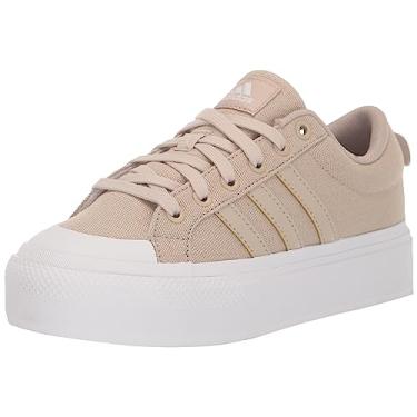Imagem de adidas Tênis feminino de skate plataforma Bravada 2.0, Bege/Bege/Branco, 9