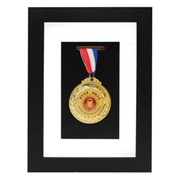 Imagem de Suporte de exibição de medalha de madeira, 15,2 x 20,3 cm para exibição de medalhas militares, maratona, natação, futebol, esportes, medalha, estojo (preto)