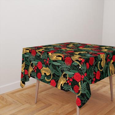 Imagem de Toalha De Mesa Quadrada Tecido Oxford Onças e Rosas Vermelhas TL270 - 140x140cm