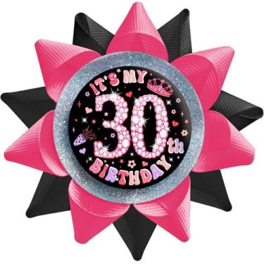 Imagem de SKJIAYEE Broche de botões It's My 30th Birthday para mulheres feito à mão (9,7 x 9,7 cm), fita de gorgorão preto rosa crachá de folha de flandres para meninas 30º aniversário decorações suprimentos