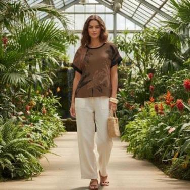 Imagem de Blusa Feminina Manga Curta Estampa Folhagem em Poliéster com Viscose Cereja Rosa-Feminino