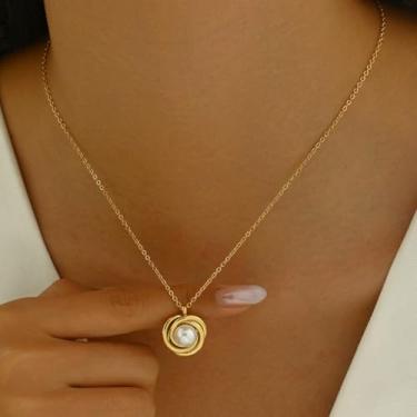 Imagem de Colar feminino com pingente de pérola em forma de rosa de aço titânio, hipoalergênico, não mancha