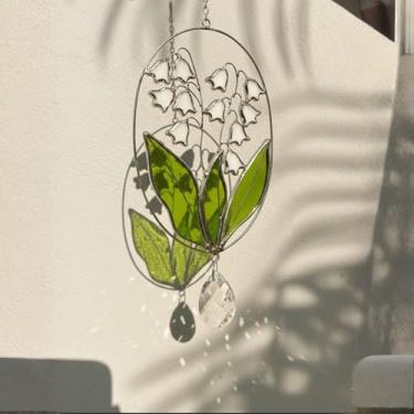 Imagem de Apanhador de sol de lírio do vale de vitral real – elegante decoração de janela de vitral para pendurar plantas presentes para mulheres decoração de casa presentes apanhadores de sol janela interna