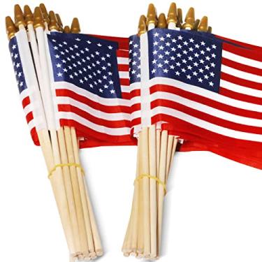 Imagem de Bandeira dos EUA, ANLEY American US 4x6 polegadas (10x15cm) HandHeld Mini Flag com 9" pólo de madeira - Estados Unidos 4x6 polegadas Hand Held Stick Flags com Spear Top (50 unidades)