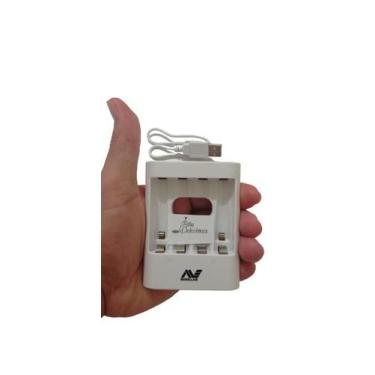 Imagem de Carregador de Pilhas AA/AAA/ Bivolt Minelab
