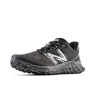 Imagem de New Balance Tênis de corrida feminino Fresh Foam Garoe V1 Trail, Preto/Blacktop/Sea Salt, 10 Wide