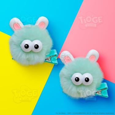 Imagem de Kit 2 Monstrinhos Bolinha de Pelúcia Pequeno Presilha Cabelo Maluco Bichinho Olhos Grandes Fofo Engraçado Verde