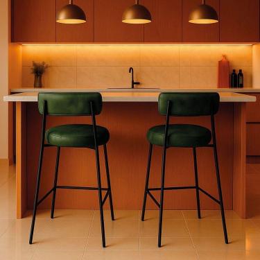 Imagem de Banqueta Cozinha Média Com Encosto Industrial Dourado Kit 2 Londres Pu D03 - D`rossi Cor Verde