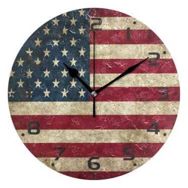 Imagem de Qilmy Relógio de parede pequeno moderno com bandeira americana, 25 cm, operado por bateria, silencioso, sem tique-taque, relógio decorativo para casa, escritório, escola, quarto, banheiro e cozinha