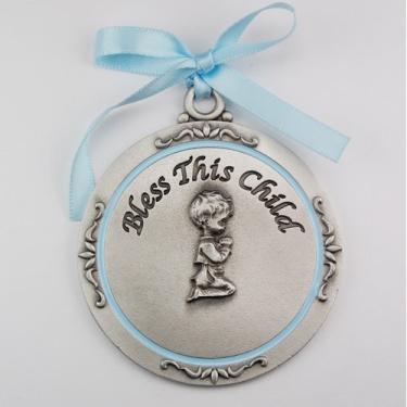Imagem de McVan Inc. Medalha de berço para meninos de 6 cm de comprimento total – Presente de decoração religioso PW12-B-MCVAN