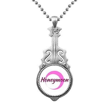 Imagem de OFFbb-USA Pingente Sweet Moon Dates Together Jewelry Music Guitar Torque Hangtag