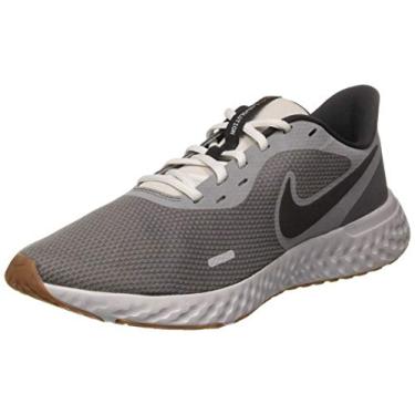 Imagem de T nis de corrida escolar Nike Kids Revolution 5, Smoke Grey/Dark Smoke Grey-photon Dust-metallic Copper-gum Medium Brown, 4 Big Kid