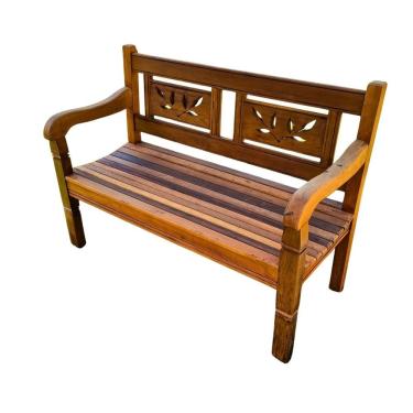 Imagem de Banco De Madeira Maciça Com Entalhes Decorativos – Ideal Para Jardim Ou Area De Lazer