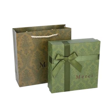 Imagem de Caixa de presente de papelão verde de luxo vintage 20x20x9,5cm