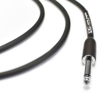 Imagem de Cabo para Guitarra Guit.ninja Cable 0,20 mm P10-10 20FT 6,10M para Instrumentos Musicais Blindado Preto Santo Angelo