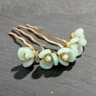 Imagem de 1 grampo de cabelo feito à mão com design intrincado de flor verde, grampo de cabelo de liga de inspiração vintage, acessórios elegantes de estilo de cabelo para mulheres