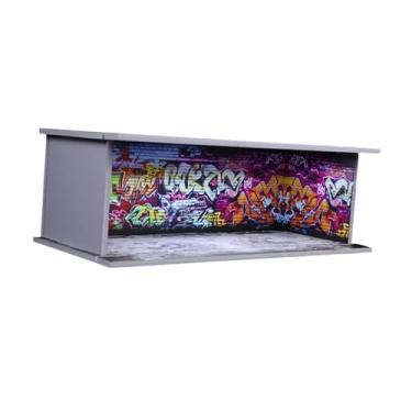 Imagem de YIJU Diorama de garagem com vitrine iluminada em escala 1:64 para estacionamento, com porta deslizante de acrílico para bonecas, carros esportivos e, Muro de Grafite