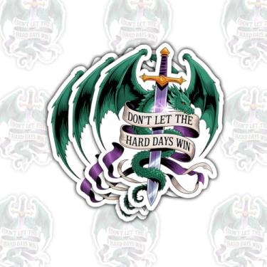 Imagem de Adesivo motivacional Don't Let The Hard Days Win Dragon Sword, fantasia de dragão verde com espada e fita, decalque mítico inspirador para laptop, garrafa, telefone, janela, capacete