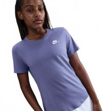 Imagem de Camiseta Nike Sportswear Club Essentials Feminina-Feminino