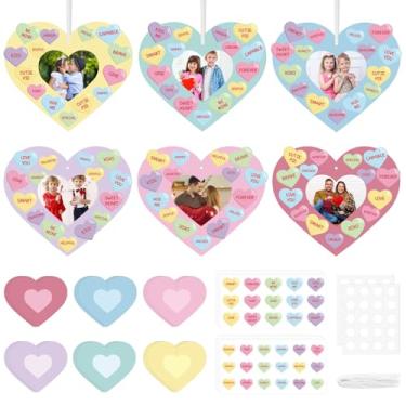 Imagem de Sereliy 24 peças de porta-retrato de dia dos namorados, enfeites de papel coração faça você mesmo, conjunto de molduras para pendurar para escola, sala de aula, suprimentos de decoração (coração)