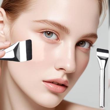 Imagem de Pincel de base One Character Pincel de maquiagem de topo plano para base, cremes e pós, prateado