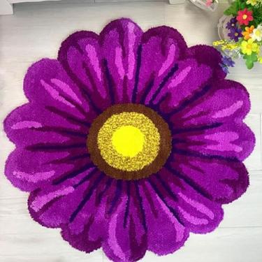 Imagem de Tapete de banho ultramacio e fofo, feito à mão, antiderrapante, absorvente em forma de flor de pelúcia para banheiro, quarto, sala de estar - tapete de chão de banheira fofo