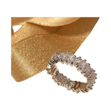 Imagem de Anel De Noivado Feminino Banhado a Ouro 18K Com Zircônia Cúbica Baguet