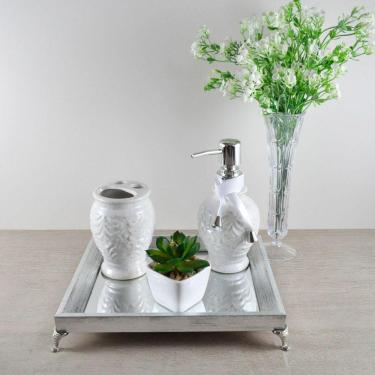 Imagem de Bandeja Espelhada Lavabo Banheiro "P" madeira cor PRATA 17x22x4cm pés de metal prateado/cromado