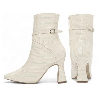 Imagem de Bota Off Write Feminina Salto Alto Cano Médio Bico Fino Branca Torrice