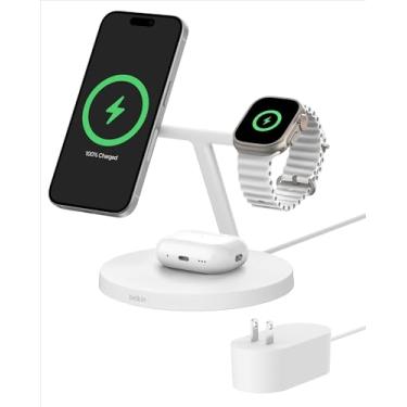 Imagem de Belkin Carregador compatível com MagSafe, estação de carregamento sem fio 3 em 1, certificado Qi2, carregador sem fio de 15 W para Apple iPhone 16 Series, Apple Watch, AirPods com base antiderrapante,