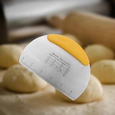 Imagem de Raspador semicircular de aço inoxidável com marcas de medição, cortador de massa de 15 cm, ferramenta de pastelaria para bolos, pão e farinha