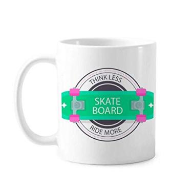 Imagem de Caneca de cerâmica com estampa de desenhos animados de skate para esportes de inverno, xícara de porcelana de café