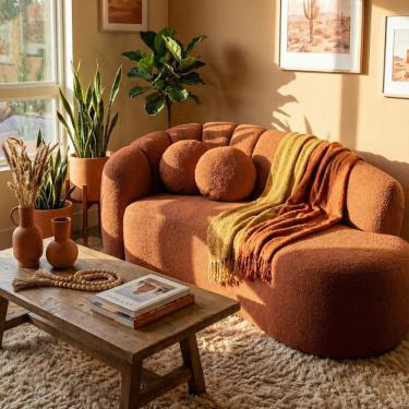 Imagem de Sofá Curvo 3 Lugares Orgânico Confortável Serena Boucle Terracota - Montanari`s Decor