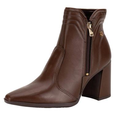Imagem de Bota Feminina Cano Baixo Dakota D2395