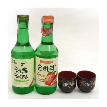 Imagem de 02 Bebida Alcoólica Soju Coreano Original e com Sabor Morango/Pêssego/Uva/Toranja/Yogurt/Ameixa/Blueberry + 02 Copo Guinomi (Copo Flor de Sakura, Morango)