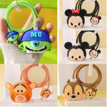 Imagem de Kit Protetor de Cabo para Carregador com com Personagens, 3 Peças, Compatível com Cabos 18W e 20W, Design Divertido, Silicone Flexível (PATO DONALD)