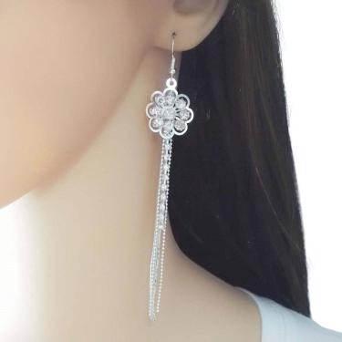 Imagem de Brinco Feminino Franja Longo Strass Prateado Flores Brilho
