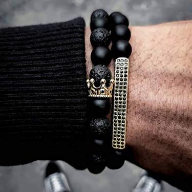 Imagem de 2 pulseiras masculinas de pedra vulcânica fosca preta com coroa para joias masculinas