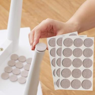 Imagem de Almofadas de móveis para pisos de madeira, 45 peças deslizantes de móveis de feltro redondo bege de 28 mm, protetores de piso de móveis