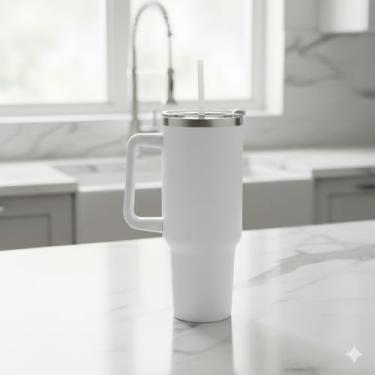 Imagem de Garrafa Canecão Térmica Inox 1300ml Parede Dupla com Alça e Canudo – Hidratação Prolongada – Inox Reciclado – Pintura a Pó Premium – Uso Diário, Academia e Viagem (Branca)