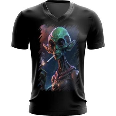 Imagem de Camiseta Gola V Alien ET Fumando Alienígena 2 - Kasubeck Store®, INF 0
