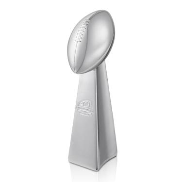Imagem de AISLE 3 ESSENTIALS Troféu Fantasy Football – Troféu de Campeonato de Réplica Cromada de 35,56 cm, Resina Premium, Copa do Vencedor do Estilo Lombardi Prata, Prêmio Campeão da Liga, Design Durável e