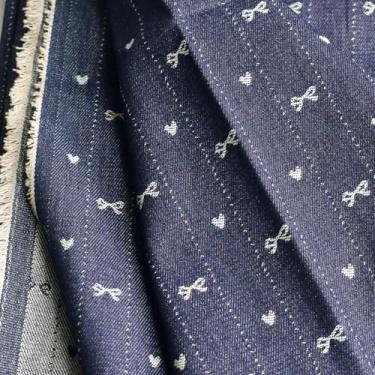 Imagem de Tecido jeans índigo de 283,5 g | 177,8 cm de largura (340 gsm) algodão não elástico | Padrão de tecido de laço jacquard, jarda pré-cortada (cortado por jarda)