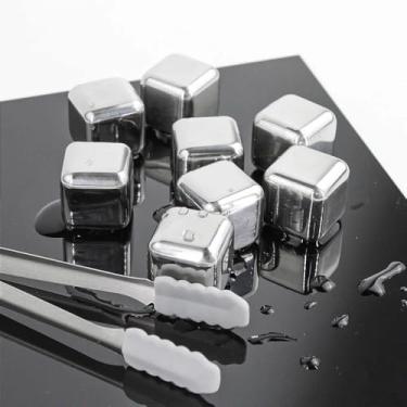 Imagem de Cubos de Gelo em Aço Inox Premium, Kit com 8 Unidades e Pegador, Prateado, 2,7cm, para Whisky e Drinks, Reutilizável