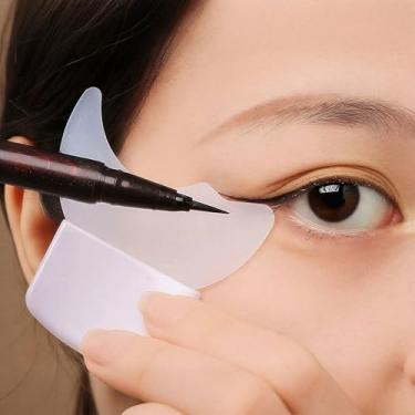 Imagem de Ferramenta de maquiagem para os olhos, delineador, guia de sombra, escudo em forma de lua - 5 cm C x 6 cm L