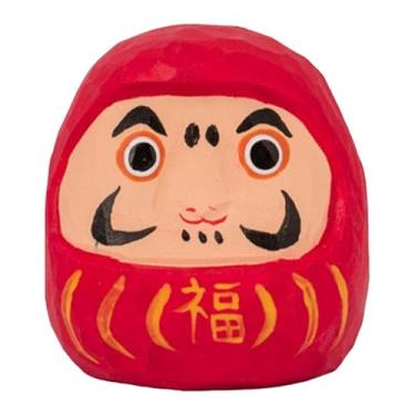 Imagem de Ioensy Pequena boneca Daruma de madeira japonesa, miniatura, figura de mesa, escultura de arte Dharma para estante de livros, escritório, café ou carro.