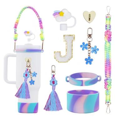 Imagem de Rabrgab Conjunto de acessórios para copos Stanley com inicial de 8 peças para 1,134 g, 850 g 590 g - Presentes para meninas adolescentes, copo de decoração com alça, enfeite de palha arco-íris