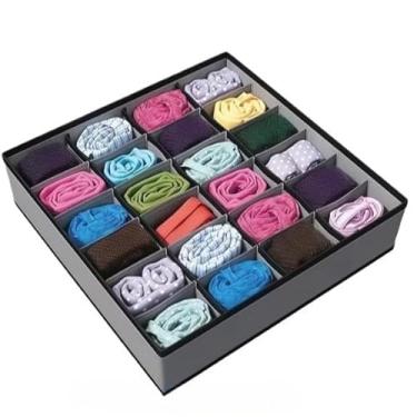 Imagem de Organizador de Giveta, com 24 divisorias dobráveis, pode ser usado para guardar meias, sutiãs e roupas íntimas