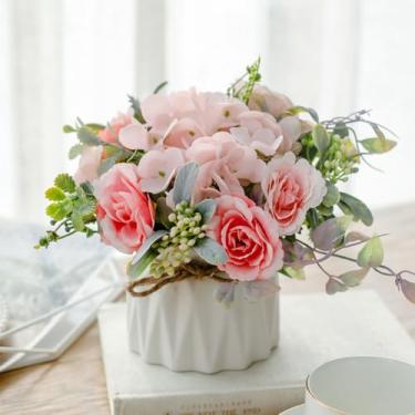 Imagem de TKAS Arranjo de flores falsas em vaso de cerâmica, rosas artificiais de seda sintética e hortênsia, peça central floral pequena realista de estilo seco para mesa de jantar, decoração de casa de festa